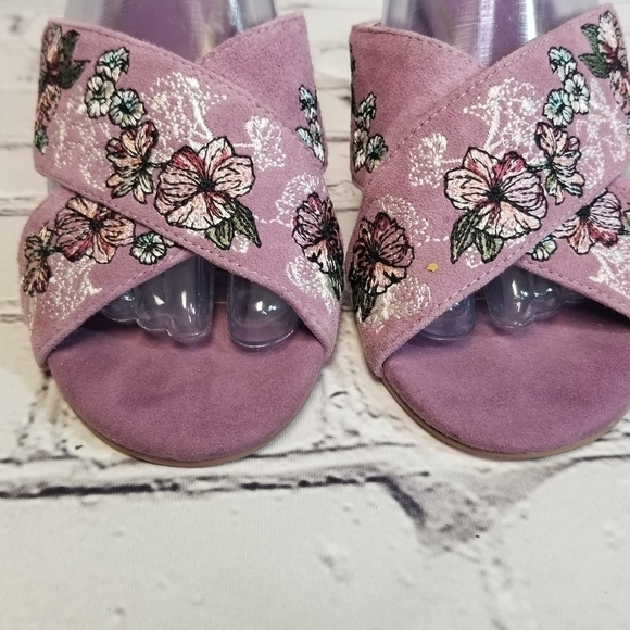 Whbm Zuri embroidered slides sandals - Picture 2 of 11